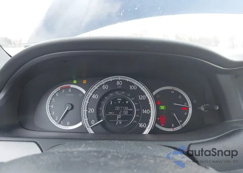 2015 Honda Accord Lx z USA, uszkodzony, nr VIN 1HGCR2F32FA210345